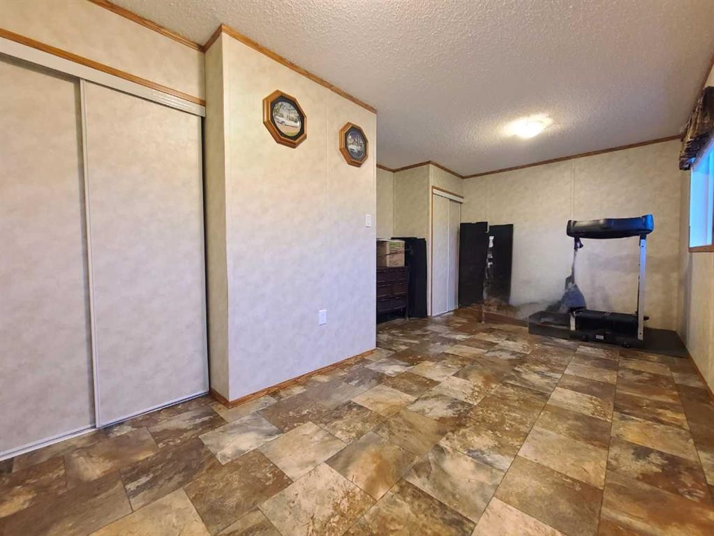 5533 And 5531 51 Street, Berwyn, AB