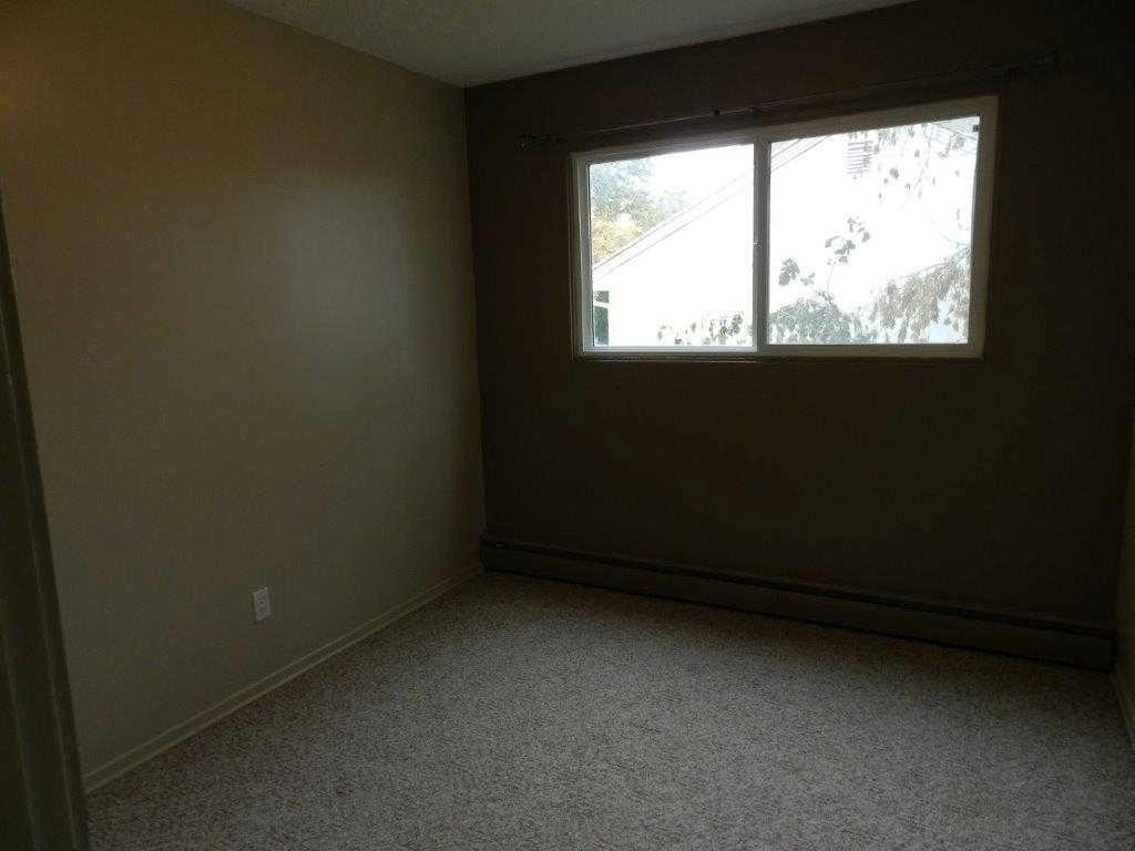 #-9802 98 Avenue, Peace River, AB