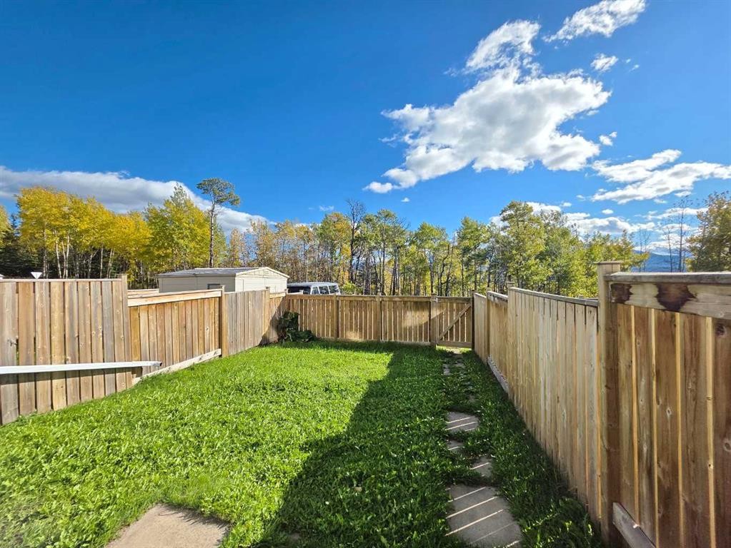 5 97 Avenue, Grande Cache, AB