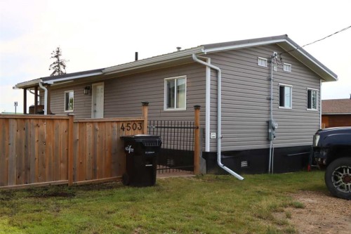 4503 50 Avenue  Valleyview, AB T0H 3N0