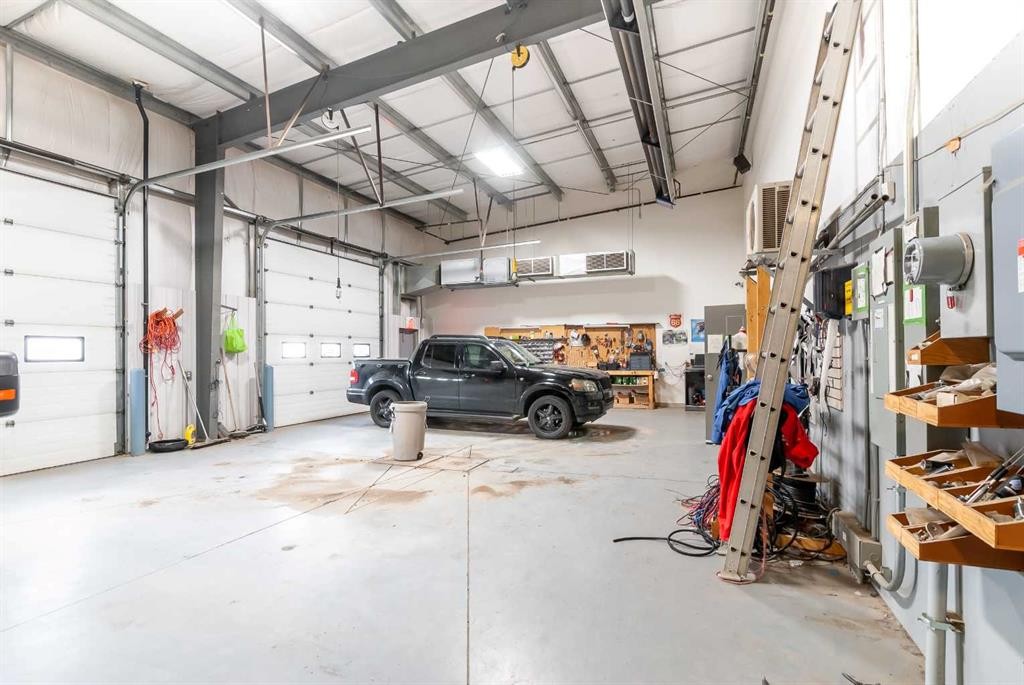 662 16 Street Sw, Medicine Hat, AB