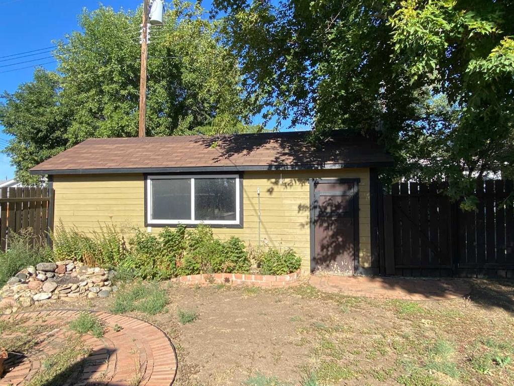 165 Centre Street, Tilley, AB