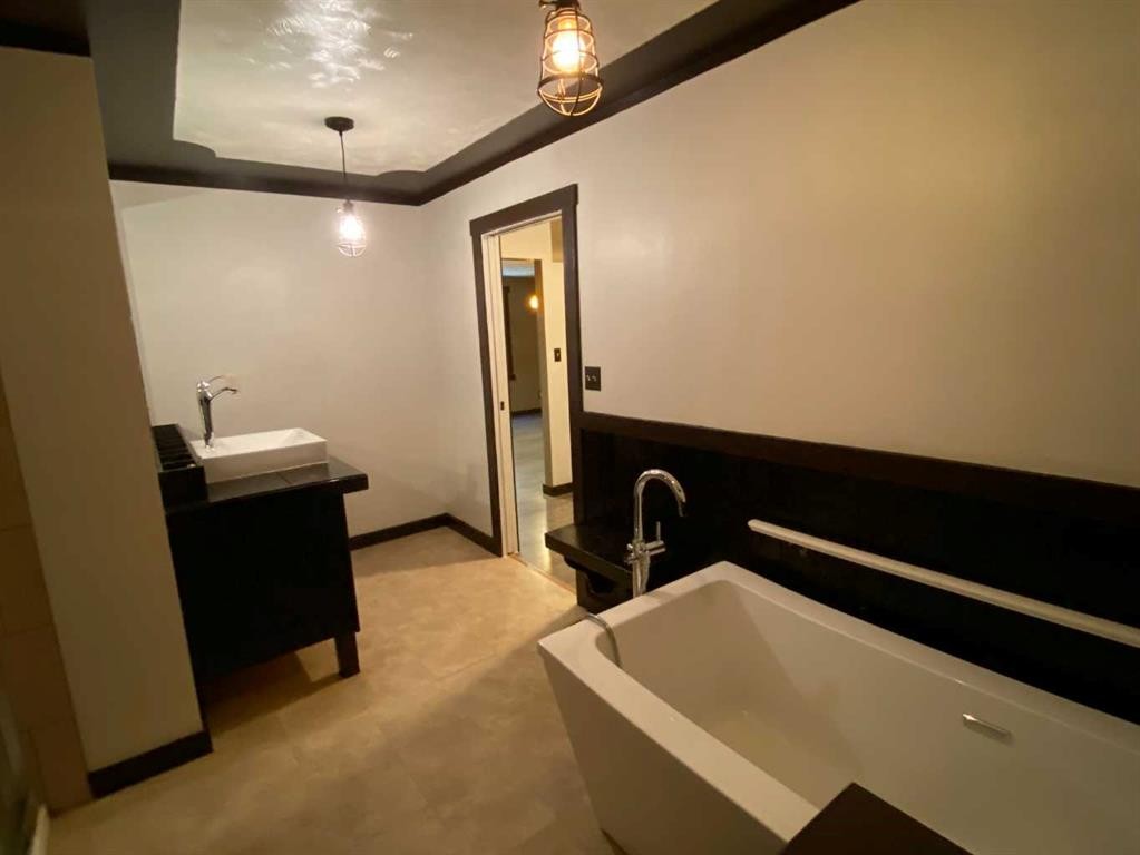 165 Centre Street, Tilley, AB