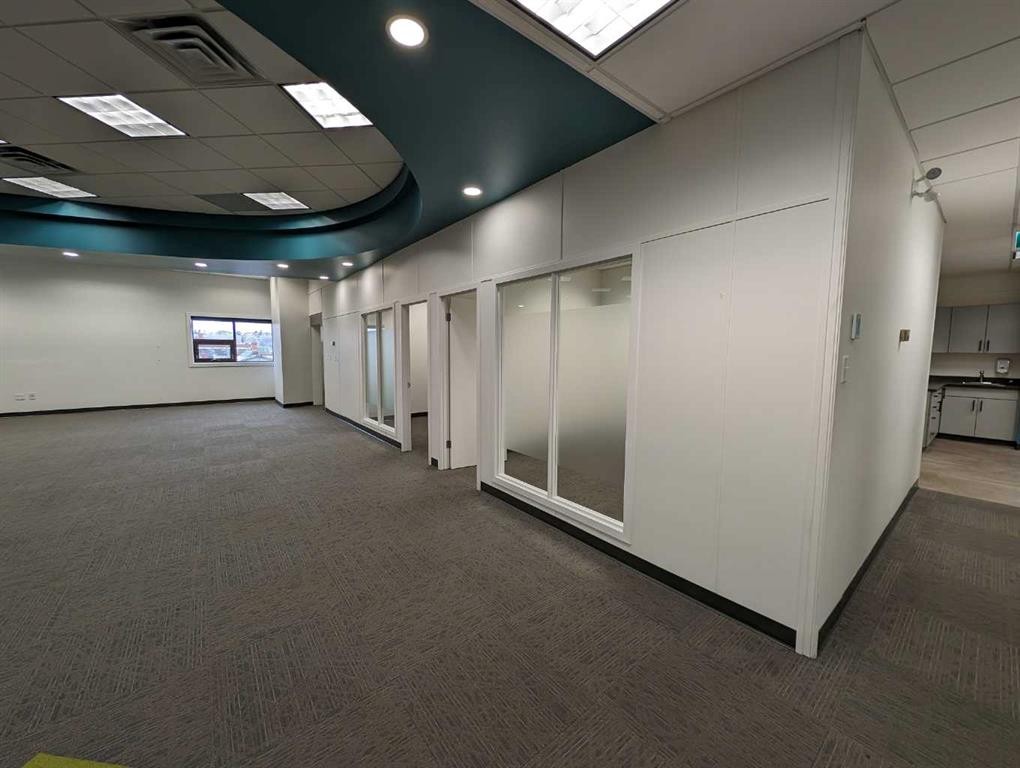 101-556 4 Street Se, Medicine Hat, AB