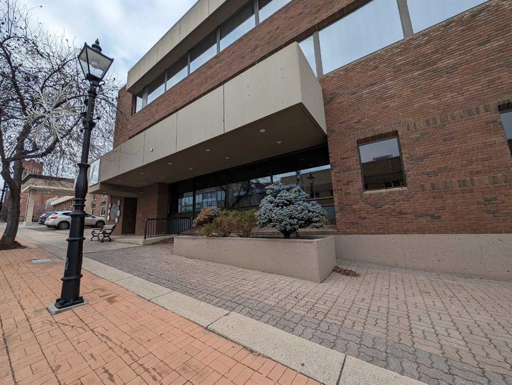 101-556 4 Street Se, Medicine Hat, AB