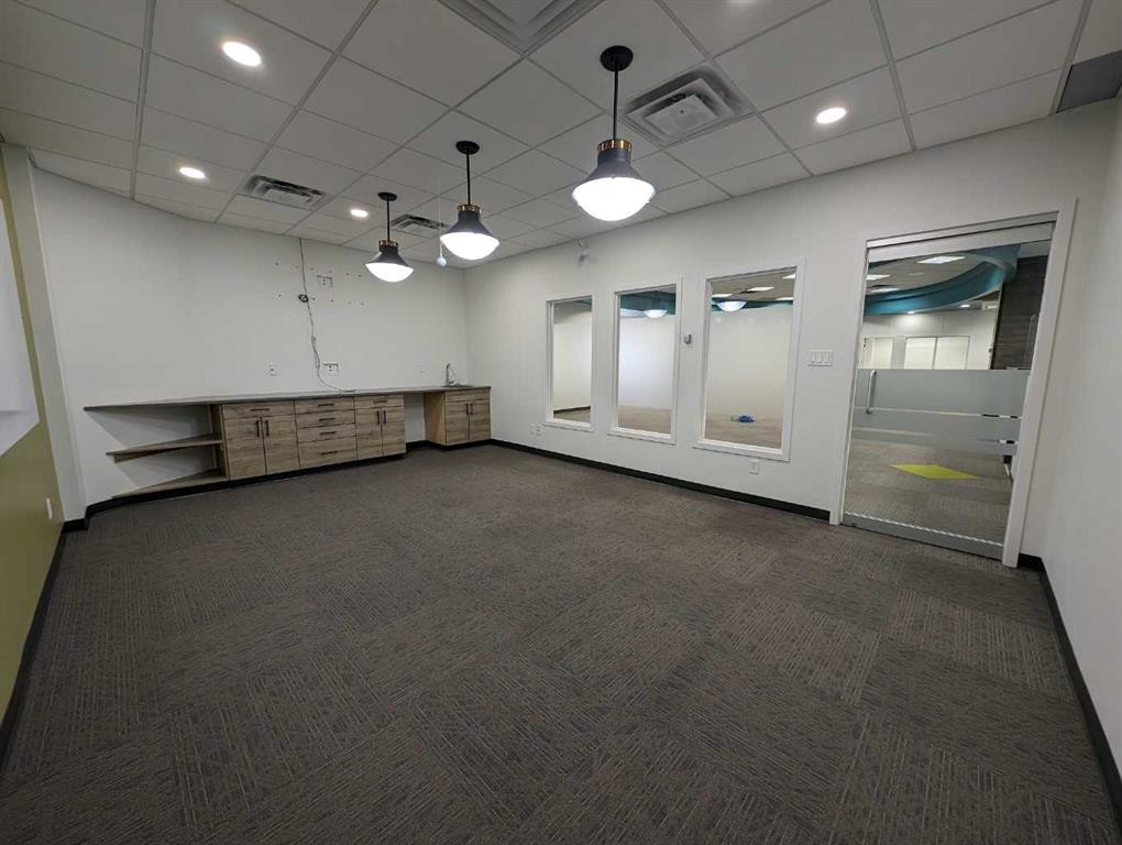 101-556 4 Street Se, Medicine Hat, AB