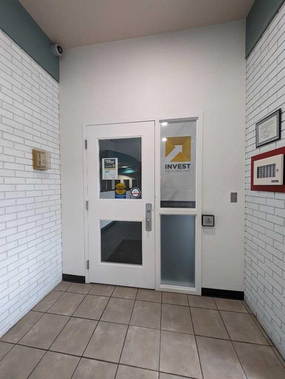 101-556 4 Street Se, Medicine Hat, AB