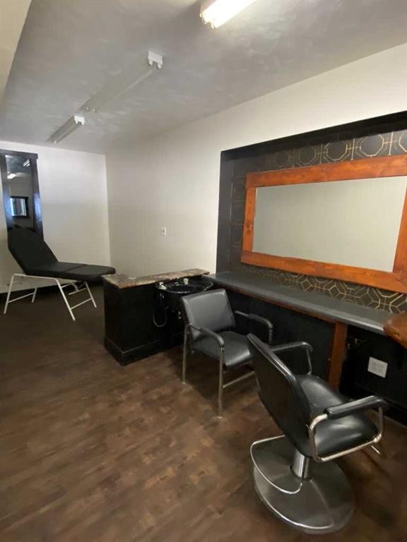 165 Centre Street, Tilley, AB - Indoor Photo Showing Other Room