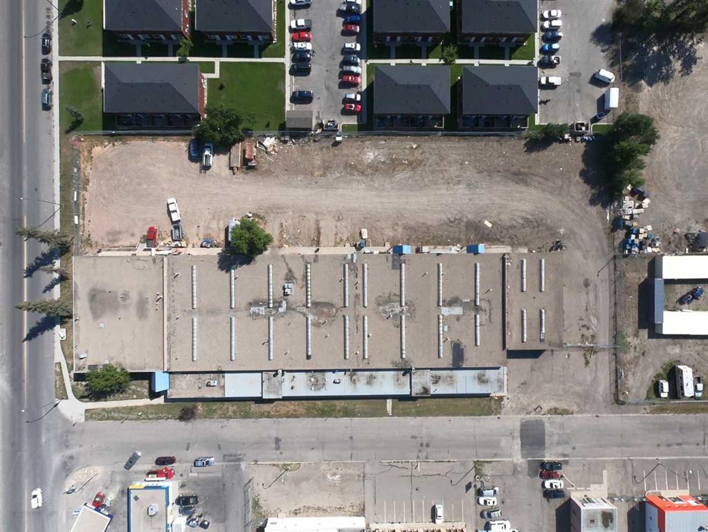 443 10 Street North, Lethbridge, AB