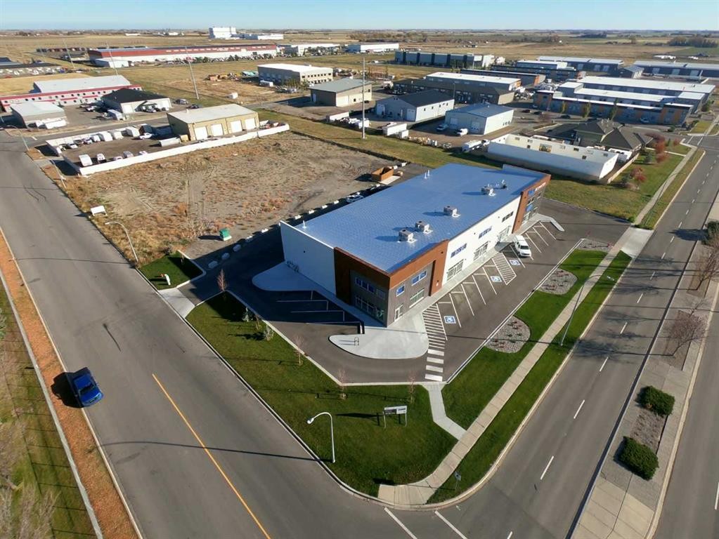 3233 30 Avenue North, Lethbridge, AB