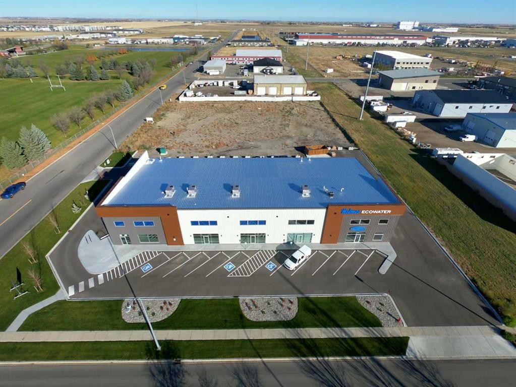 3233 30 Avenue North, Lethbridge, AB