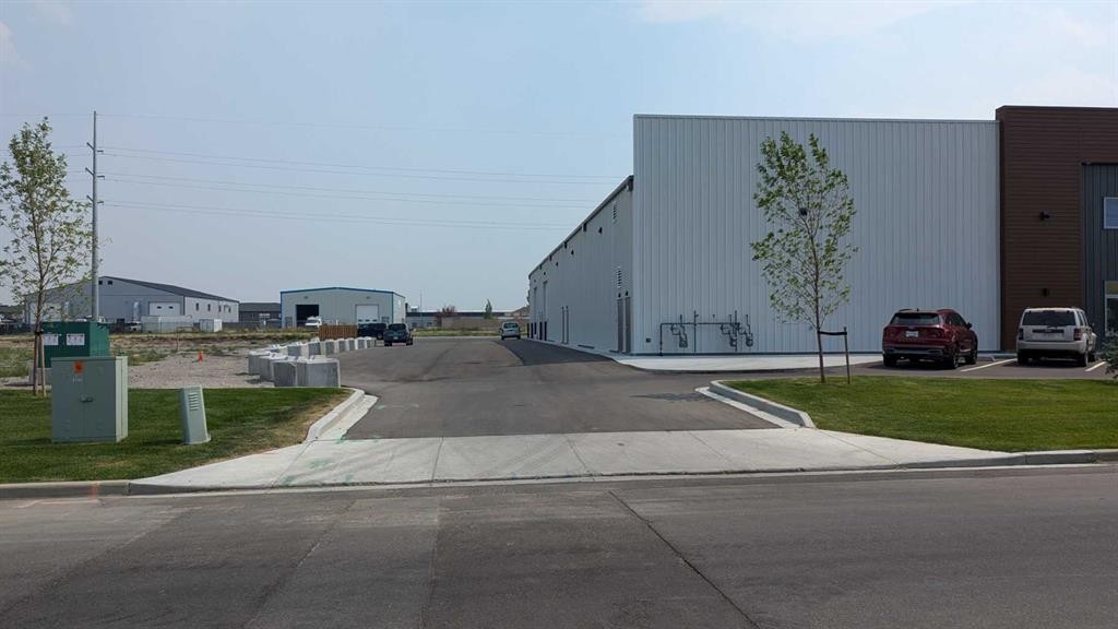 3233 30 Avenue North, Lethbridge, AB