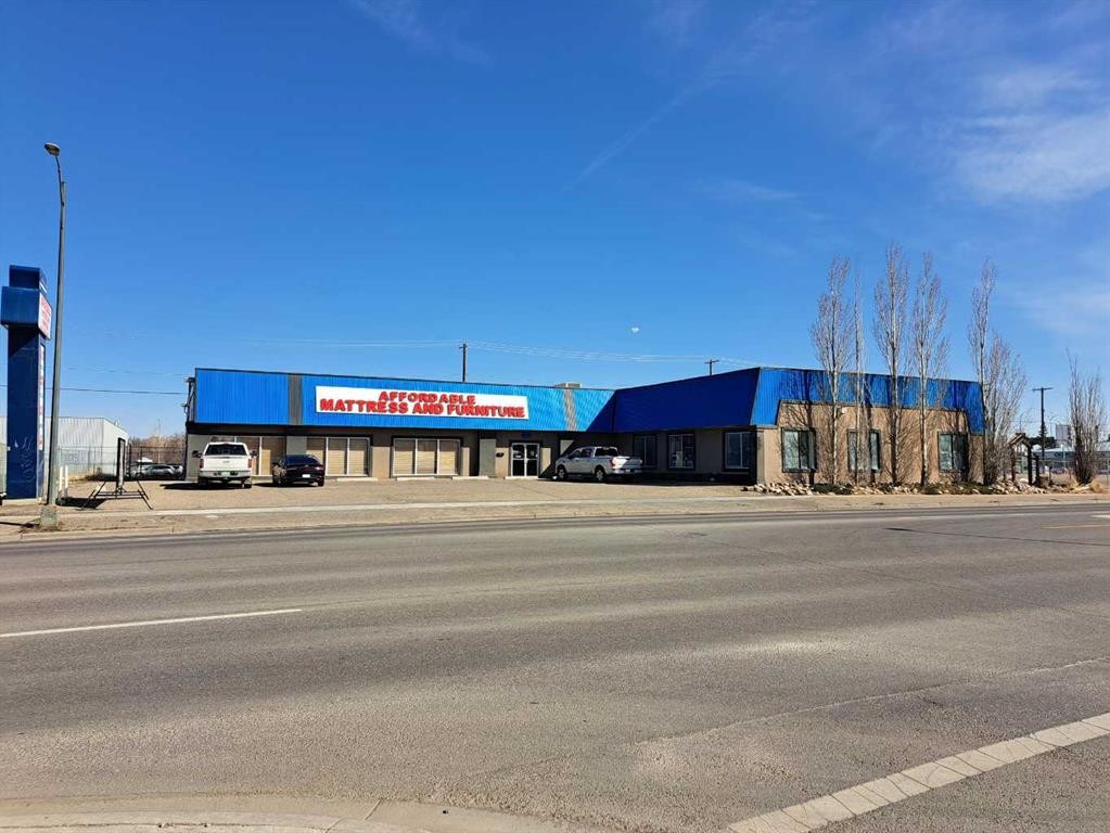 1801 3 Avenue South, Lethbridge, AB