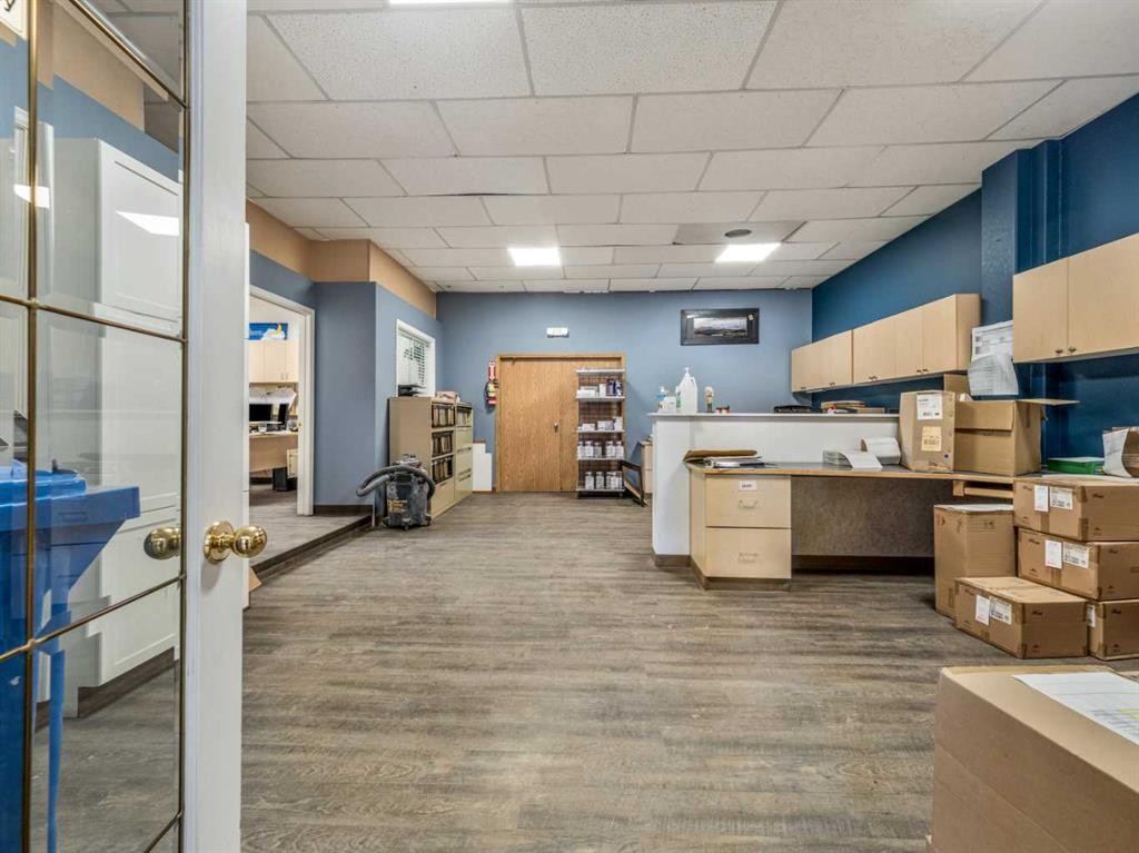 1801 3 Avenue South, Lethbridge, AB