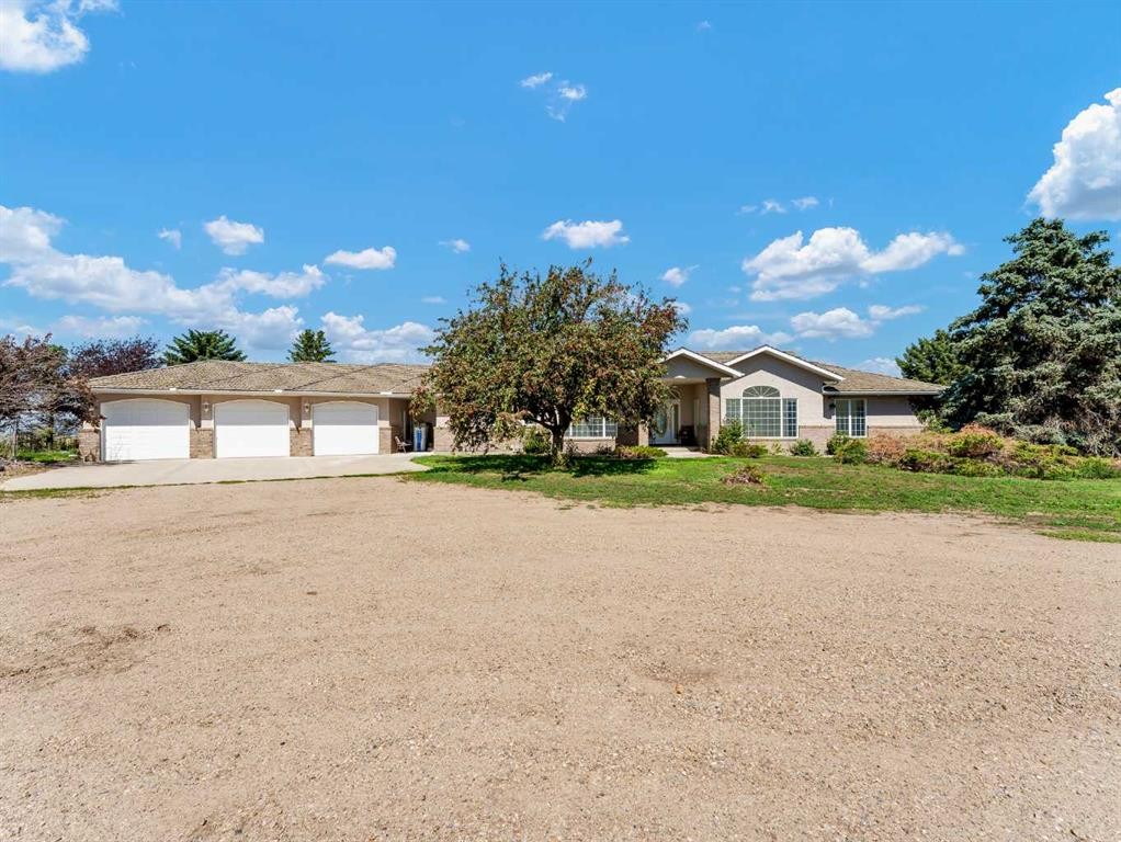 11522 Eagle Butte Road, Rural Cypress County, AB - Outdoor