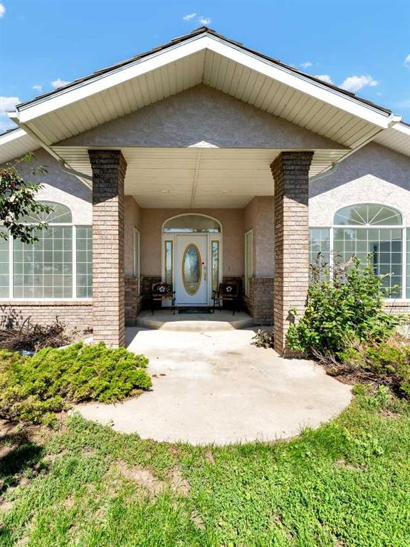 11522 Eagle Butte Road, Rural Cypress County, AB - Outdoor