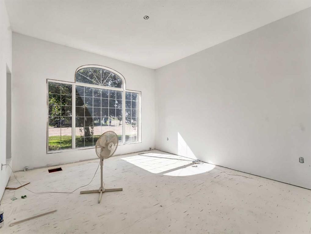 11522 Eagle Butte Road, Rural Cypress County, AB - Indoor Photo Showing Other Room