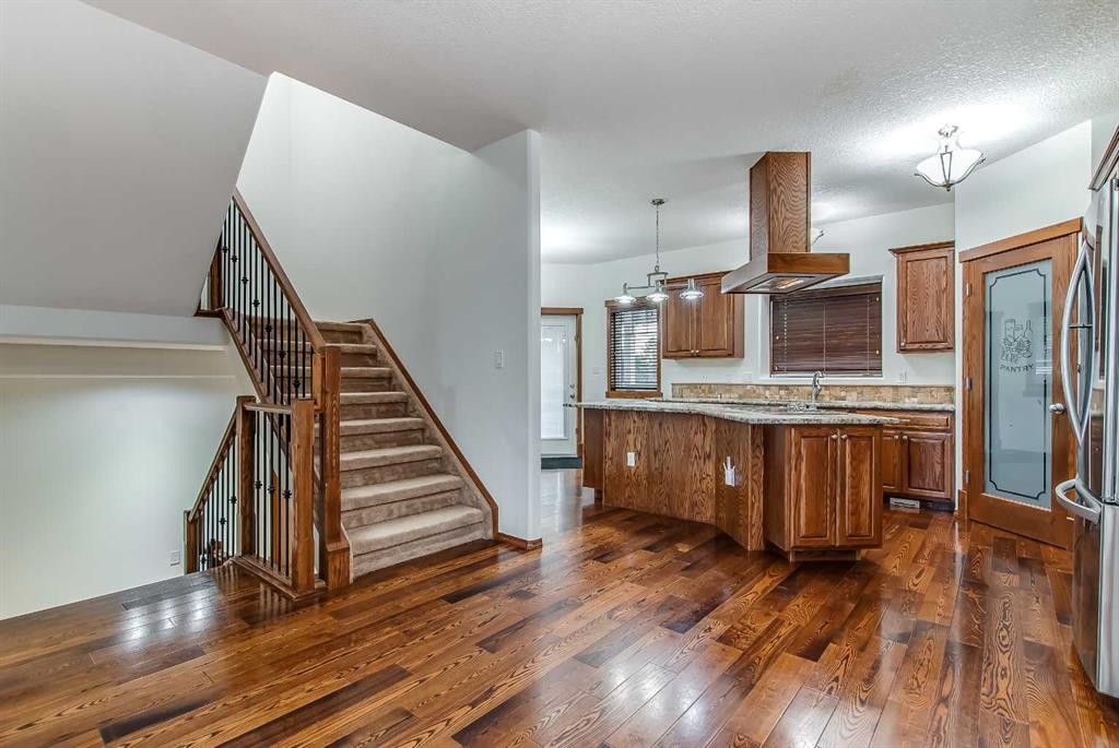 1048 Eagle Ridge Drive, Dunmore, AB - Indoor Photo Showing Kitchen