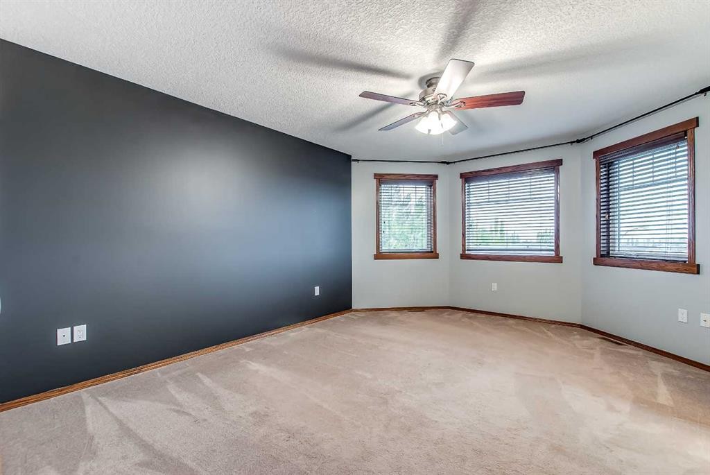 1048 Eagle Ridge Drive, Dunmore, AB - Indoor Photo Showing Other Room