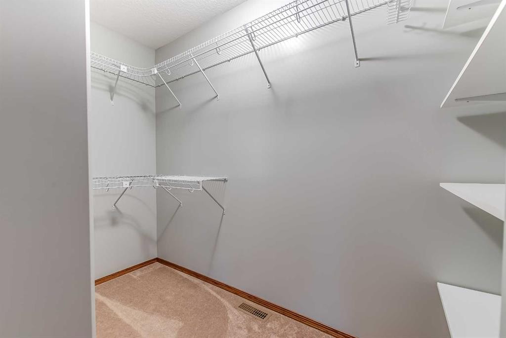 1048 Eagle Ridge Drive, Dunmore, AB - Indoor With Storage