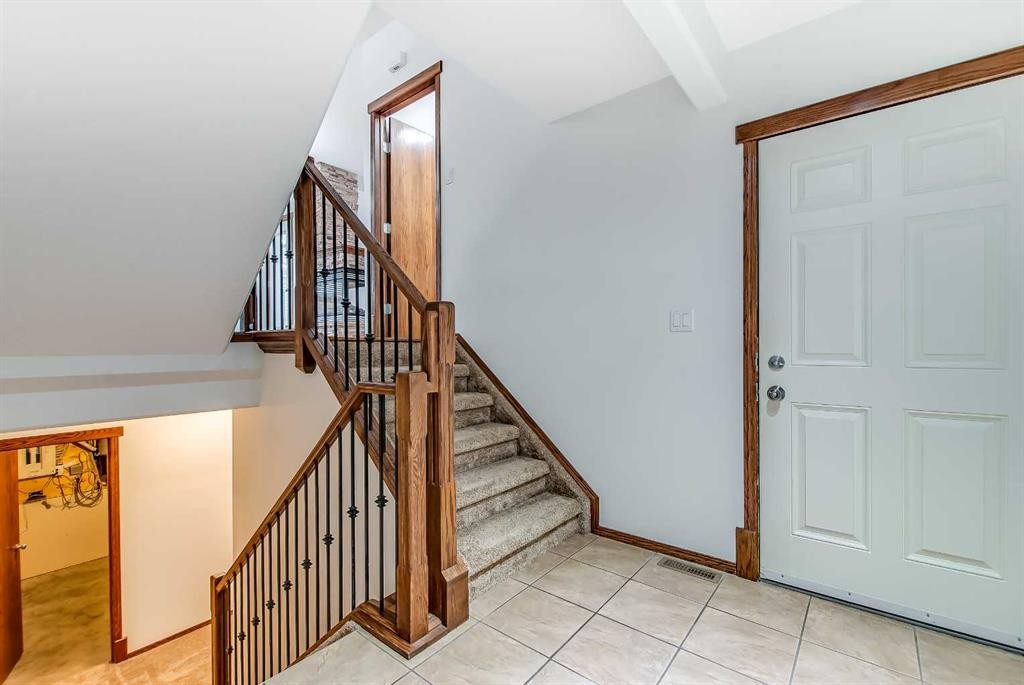 1048 Eagle Ridge Drive, Dunmore, AB - Indoor Photo Showing Other Room