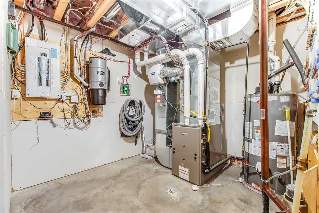 1048 Eagle Ridge Drive, Dunmore, AB - Indoor Photo Showing Basement