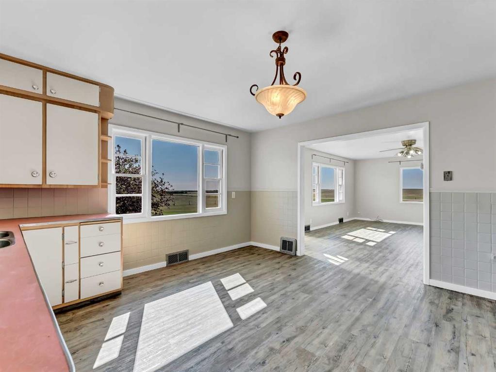 1-13402 Range Road 75, Rural Cypress County, AB - Indoor Photo Showing Other Room