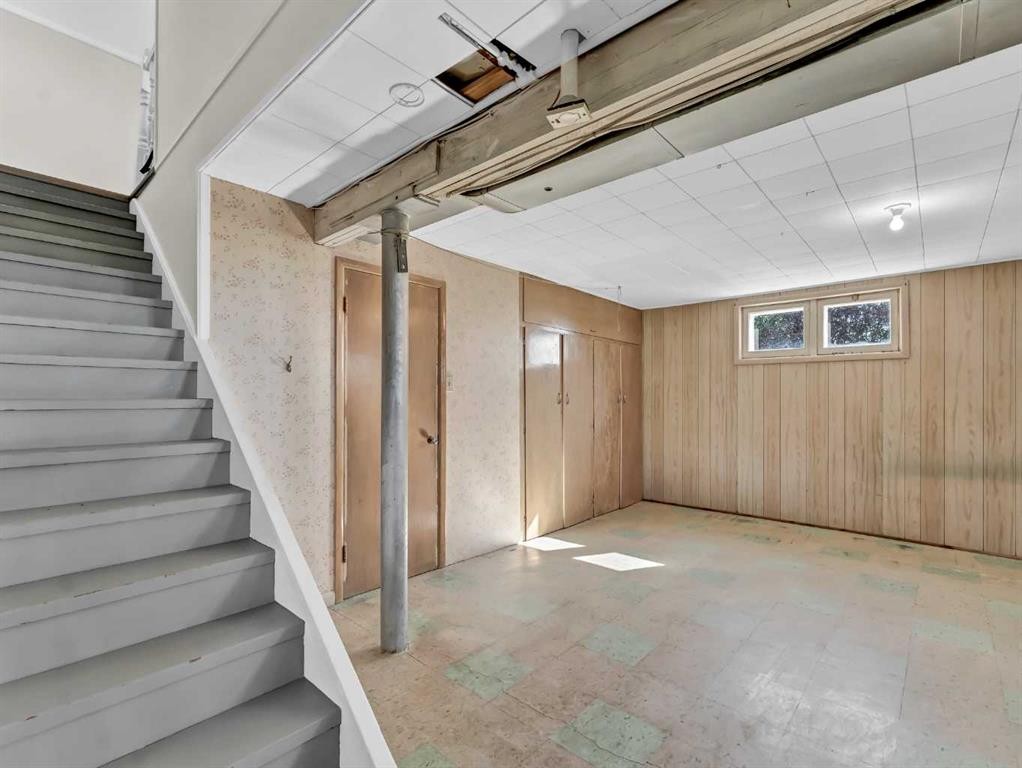 1-13402 Range Road 75, Rural Cypress County, AB - Indoor