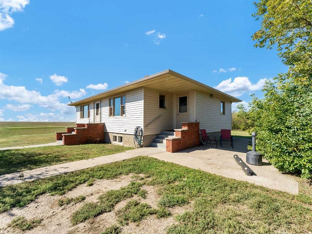1-13402 Range Road 75, Rural Cypress County, AB - Outdoor
