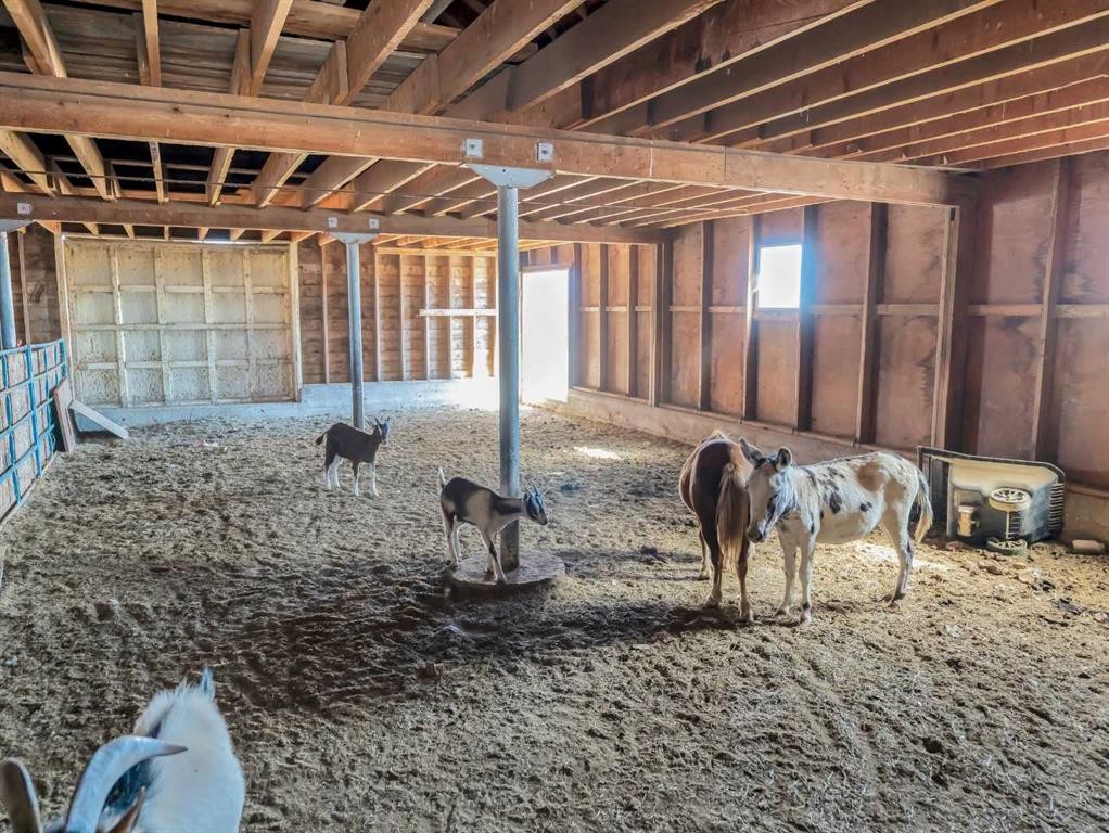 1-13402 Range Road 75, Rural Cypress County, AB - Indoor Photo Showing Basement