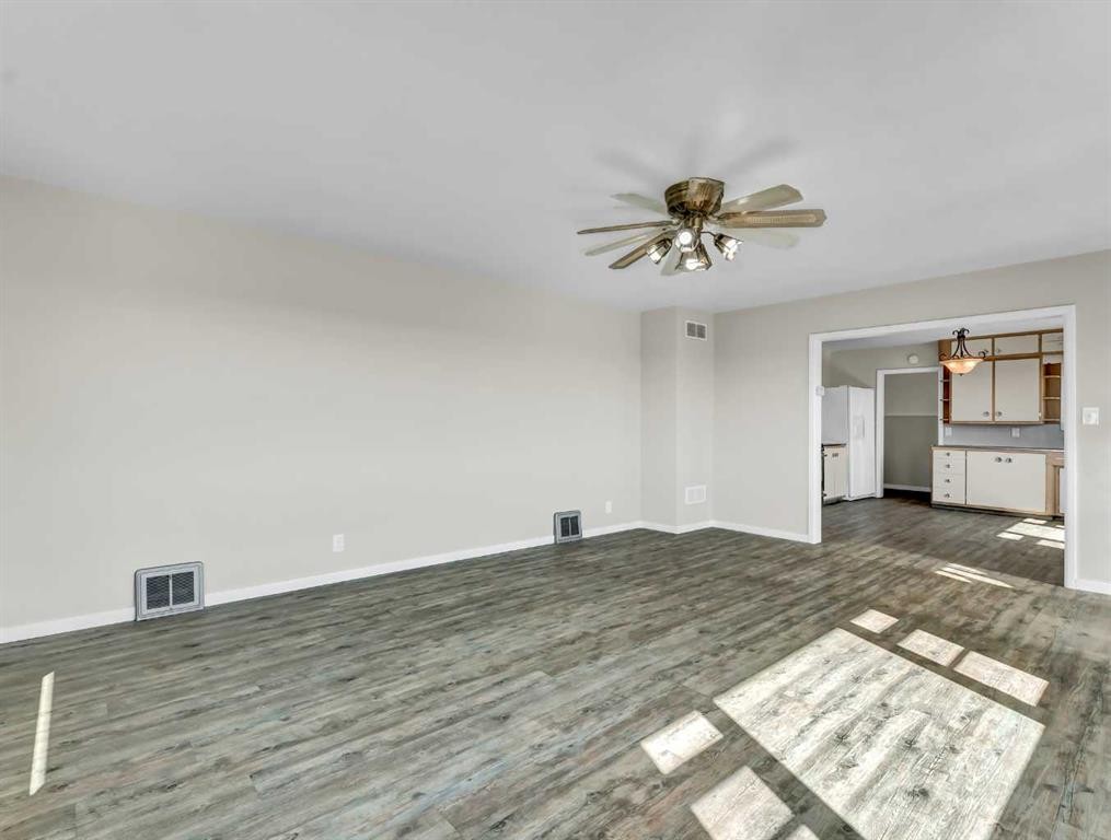 1-13402 Range Road 75, Rural Cypress County, AB - Indoor Photo Showing Other Room