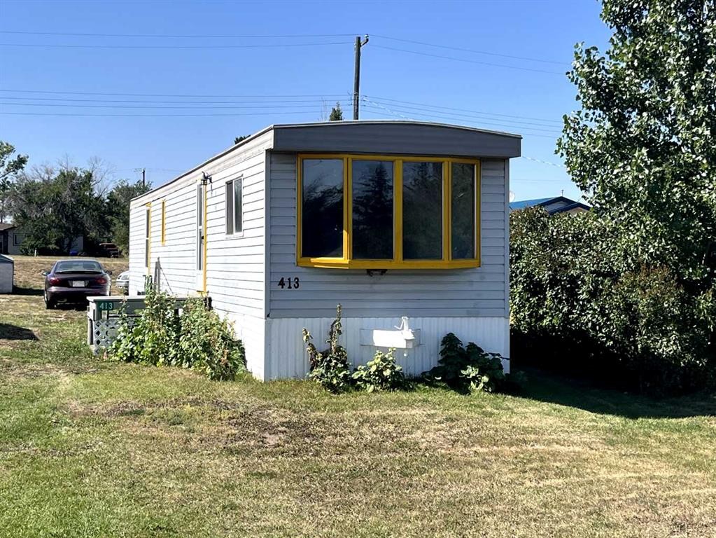 413 4 Street, Suffield, AB - Outdoor