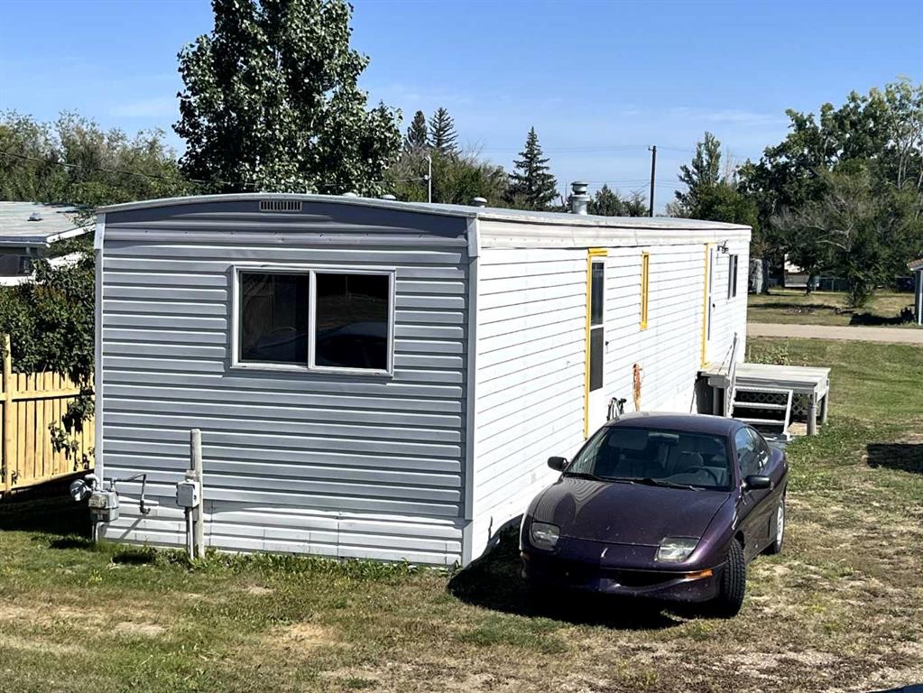 413 4 Street, Suffield, AB - Outdoor