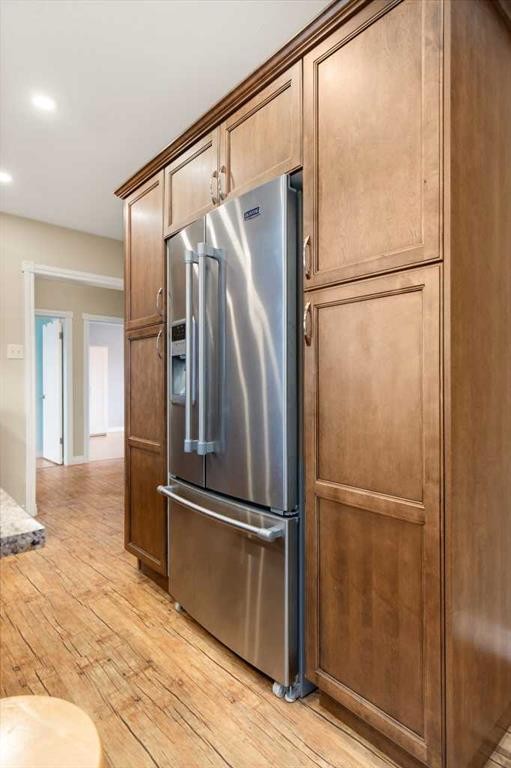 417 2 Street Se, Redcliff, AB - Indoor