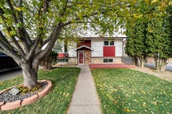 24 Cypress Way SE Medicine Hat, AB T1B 1G7