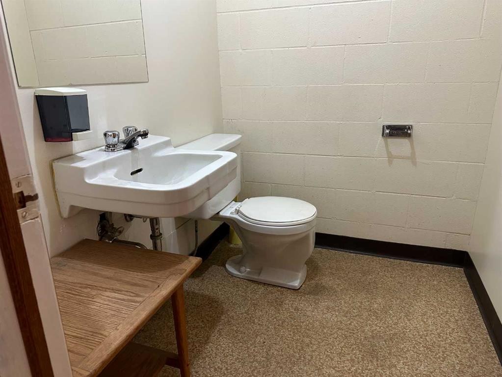 849 16 Street Sw, Medicine Hat, AB