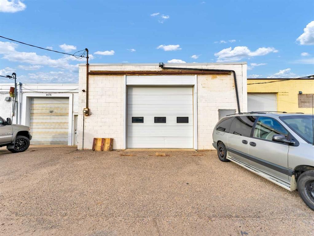 849 16 Street Sw, Medicine Hat, AB