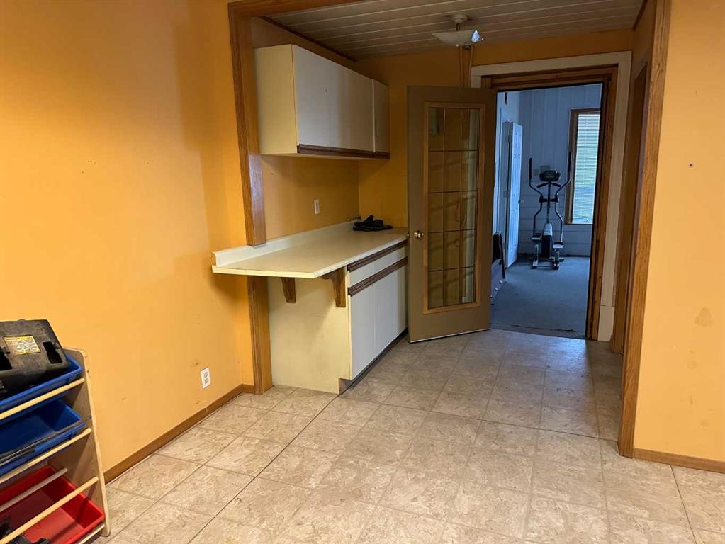 849 16 Street Sw, Medicine Hat, AB