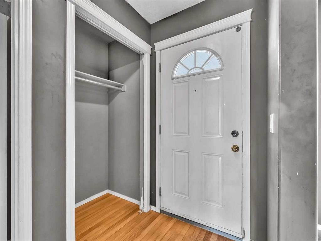 29 Northlands Lane Ne, Medicine Hat, AB - Indoor Photo Showing Other Room