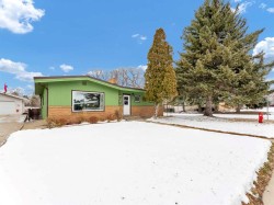 190 Connaught Drive SW Medicine Hat, AB T1A 5H6