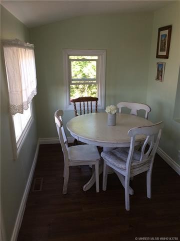 132 3 Avenue East, Empress, AB - Indoor Photo Showing Dining Room
