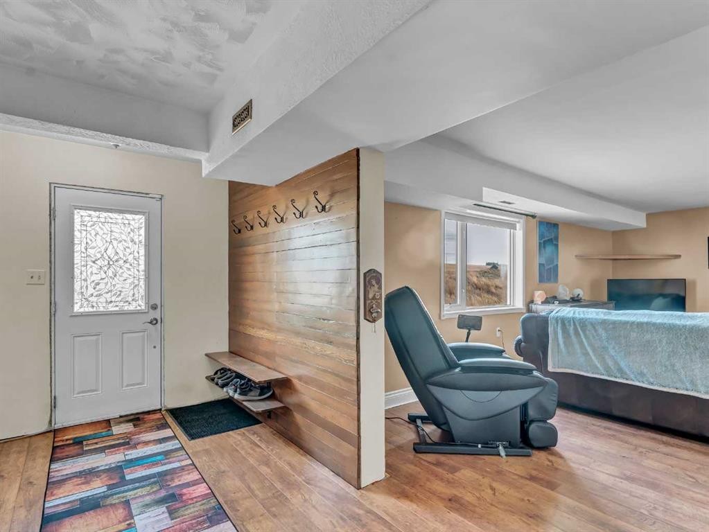 6-12006 Range Road 43, Rural Cypress County, AB - Indoor Photo Showing Bedroom