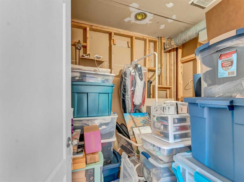 6-12006 Range Road 43, Rural Cypress County, AB - Indoor