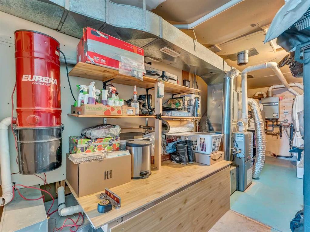 6-12006 Range Road 43, Rural Cypress County, AB - Indoor