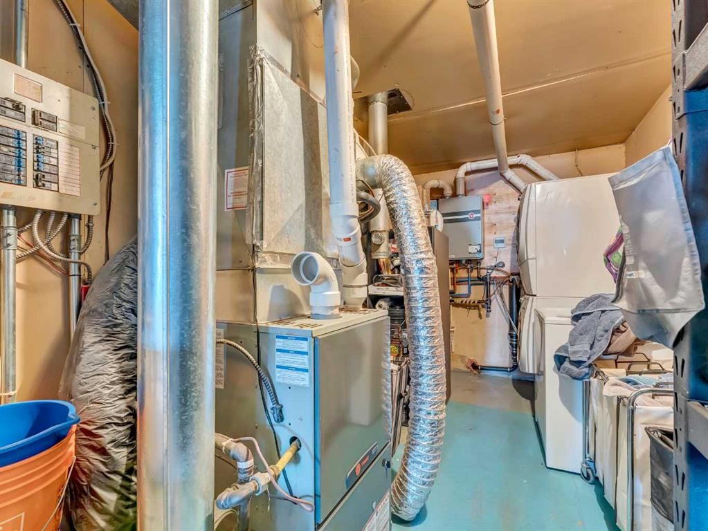 6-12006 Range Road 43, Rural Cypress County, AB - Indoor