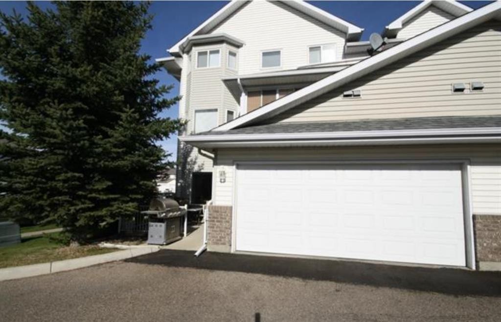 437 Washington Way Se, Medicine Hat, AB - Outdoor