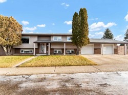 1949 5 Avenue NE Medicine Hat, AB T1C 1H8