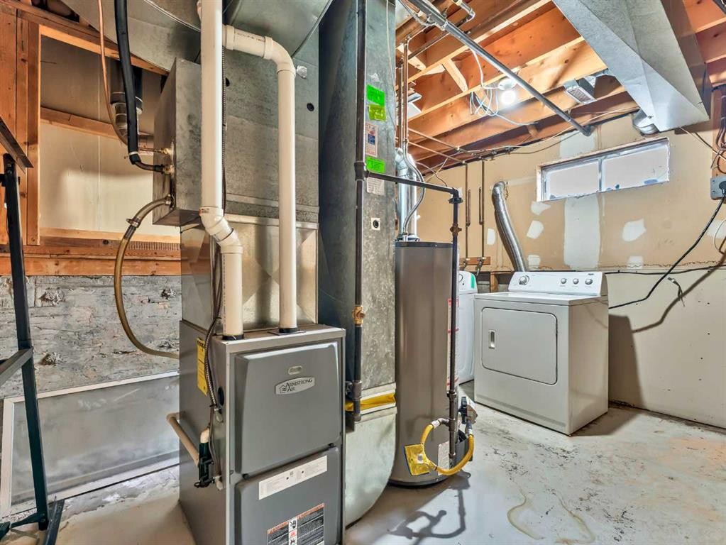 6 Simpson Crescent Se, Medicine Hat, AB - Indoor