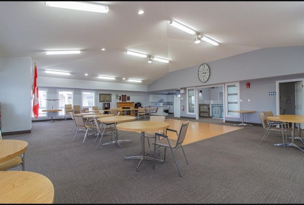 431-278 Park Meadows Drive Se, Medicine Hat, AB - Indoor