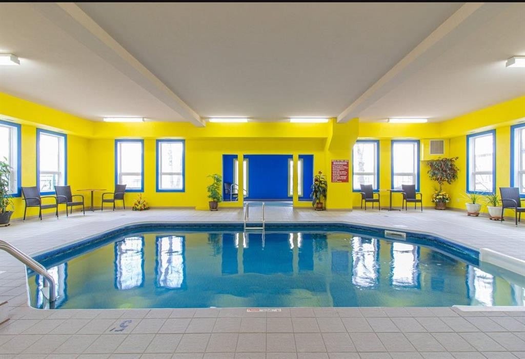 431-278 Park Meadows Drive Se, Medicine Hat, AB - Indoor Photo Showing Other Room With In Ground Pool